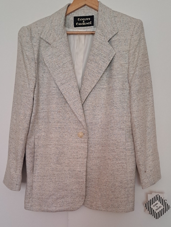 TOWN TRAVEL Jackets & Blazers - Vintage blazer of Tweed Cream Notch-Lapel Blazer
